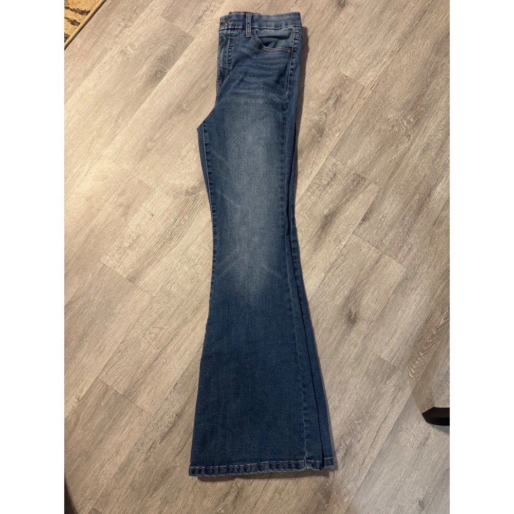 BCBGeneration High Rise Curvy Flare Jeans Medium Wash Denim Size 9/29